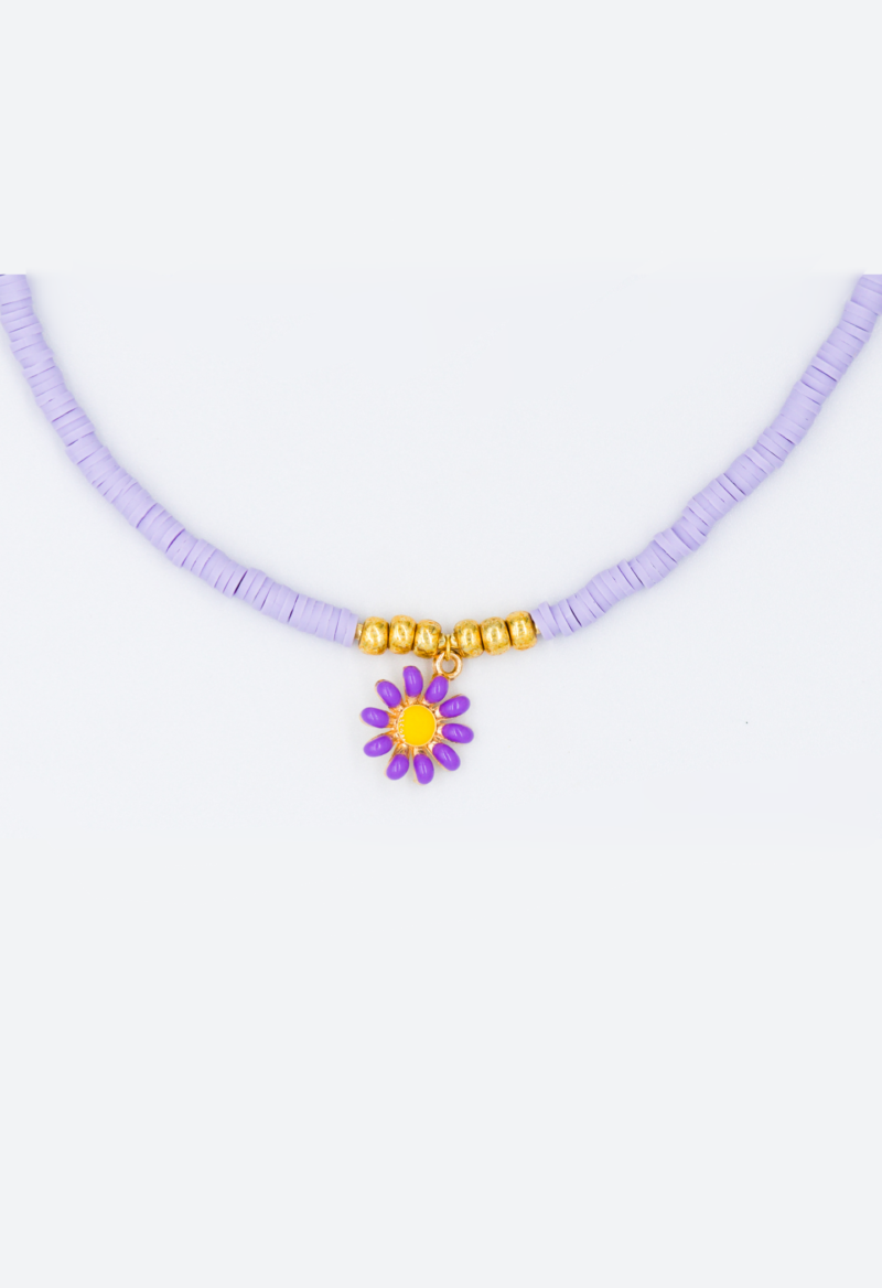 Lila kralen ketting met paarse hanger van een bloem