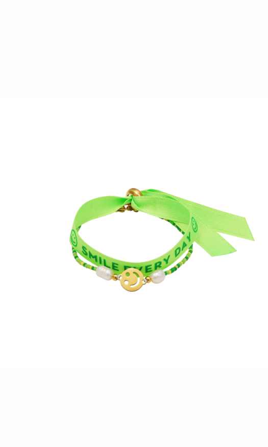 Groene lint armband met kralen armbandje met een parel